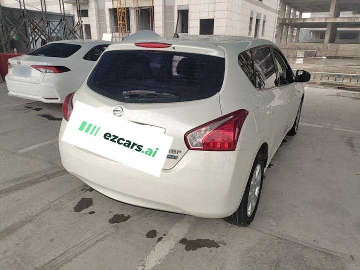 Tiida 2014 1.6L CVT Smart photo 4