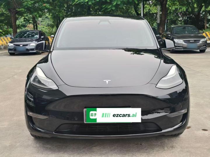 Model Y 2022 Long Range AWD photo 2