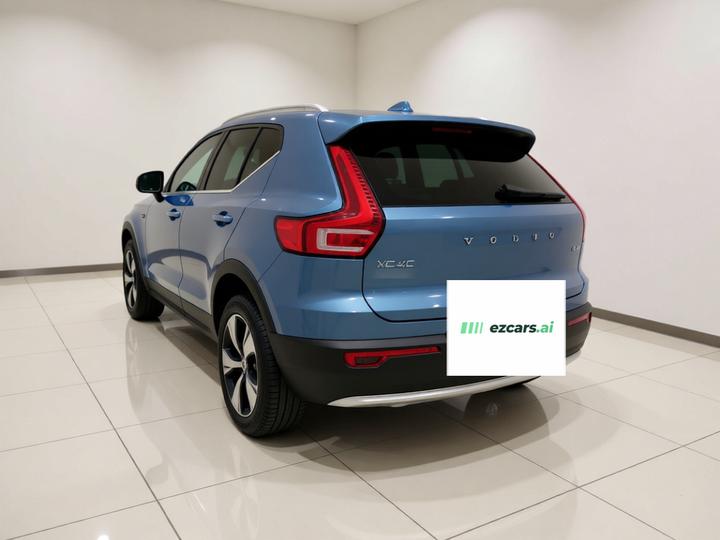 XC40 2023 B3 Sport photo 4