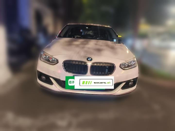 1 Series 2018 118i Sport photo 2