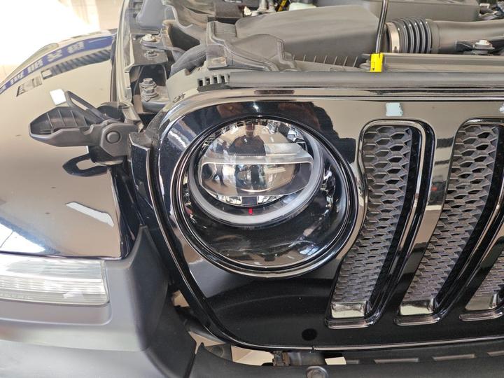 Wrangler 2022 2.0T 4-Door photo 7