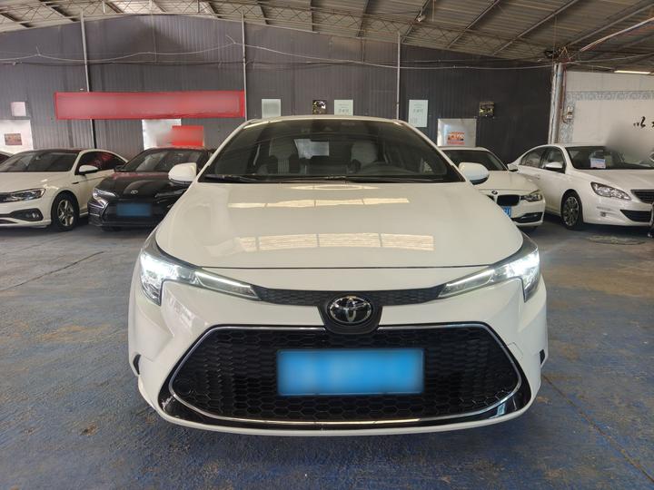 Levin 2022 185T CVT Luxury photo 2