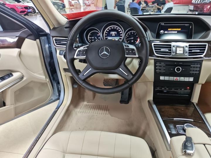 E-Class 2015 Facelift E 200 L photo 5