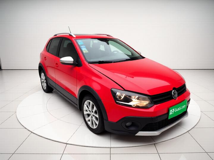 2014 1.6L Cross Polo AT photo 3