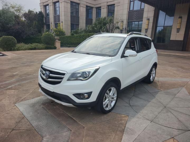CS35 2017 1.6L MT Luxury
