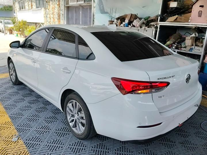 Excelle 2019 18T AT Elite China VI photo 4