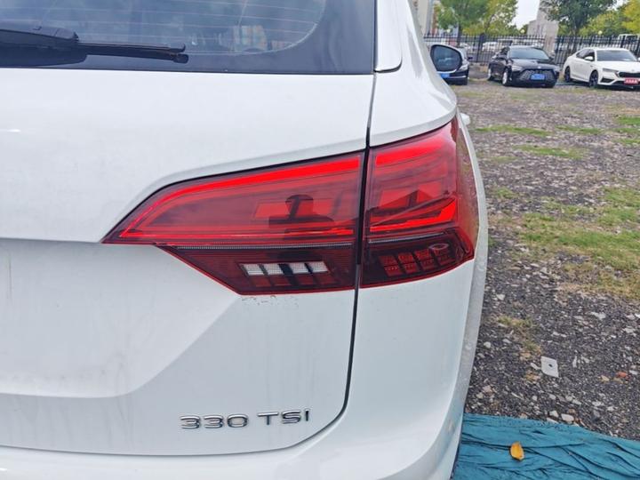 Tayron 2022 330TSI RWD Luxury Connected Plus photo 7
