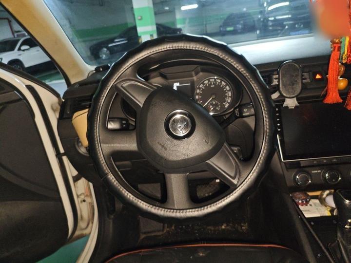 Octavia 2016 1.6L AT photo 3