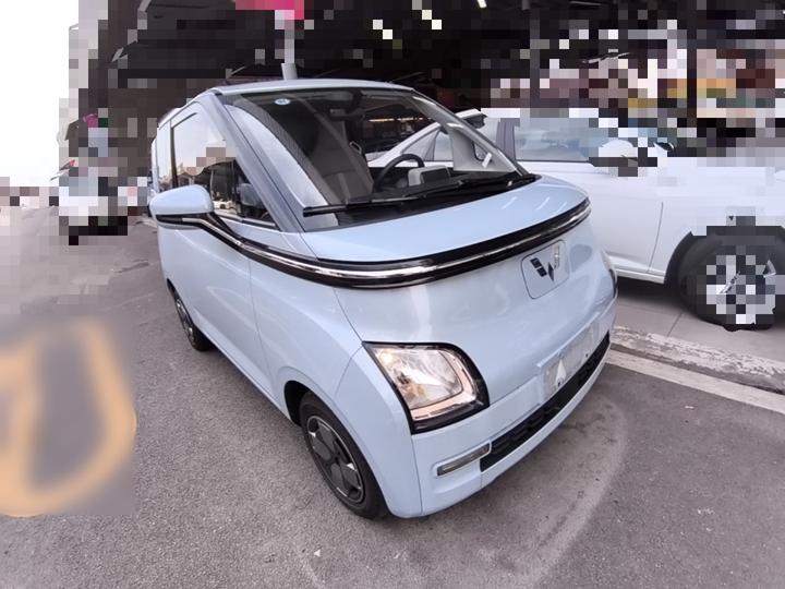 Wuling Air ev 2023 4-Seater - Standard photo 3