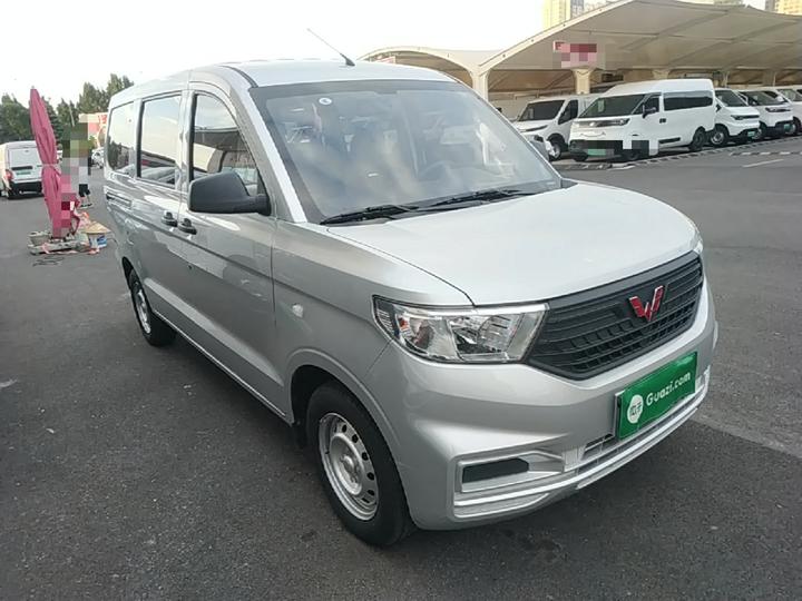 Wuling Hongguang V 2022 1.5L LAR photo 3