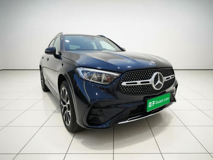 GLC 2024 GLC 260 L 4MATIC Dynamic 5-Seater photo 3