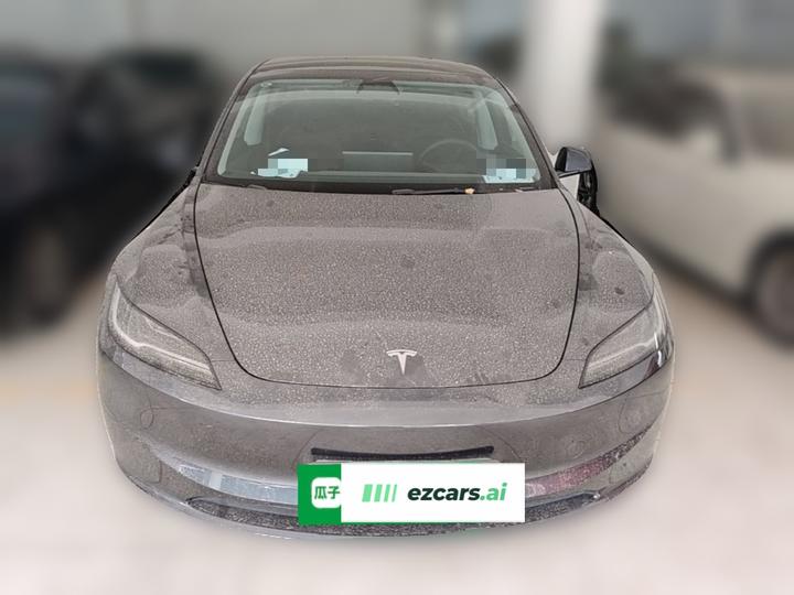 Model 3 2023 RWD photo 2