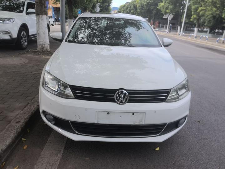 Sagitar 2014 Facelift 1.4TSI AT Luxury photo 2