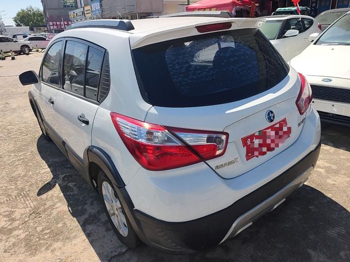 R50X 2015 1.6L AT Luxury photo 4
