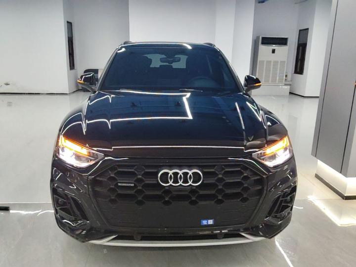 Q5L 2025 45 Collection 45 TFSI Luxury Dynamic photo 2