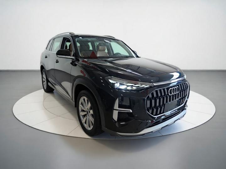 Q6 2024 45 TFSI quattro 6-Seater photo 3