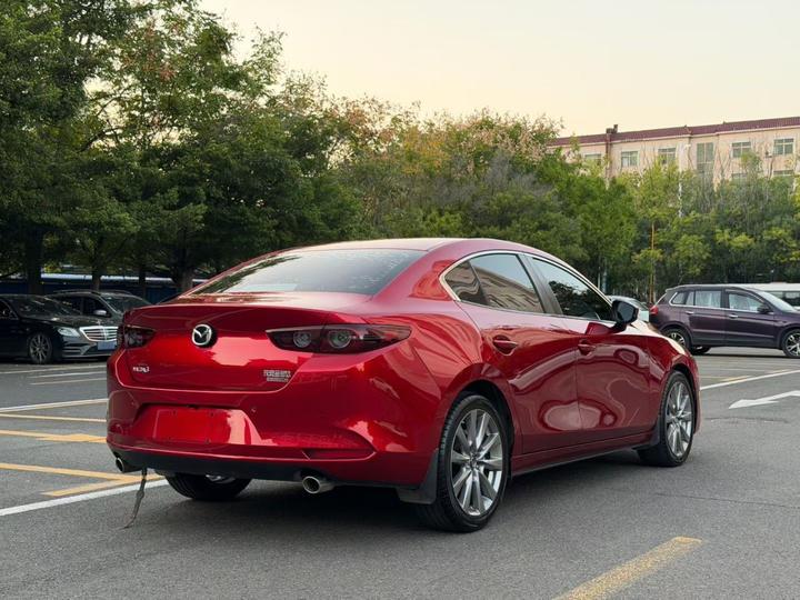 3 Axela 2020 2.0L AT photo 6