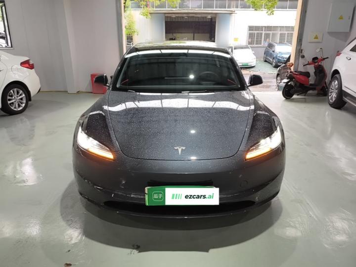 Model 3 2023 RWD photo 2