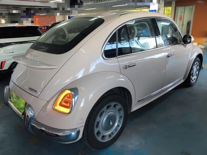2023 401km Premium photo 4