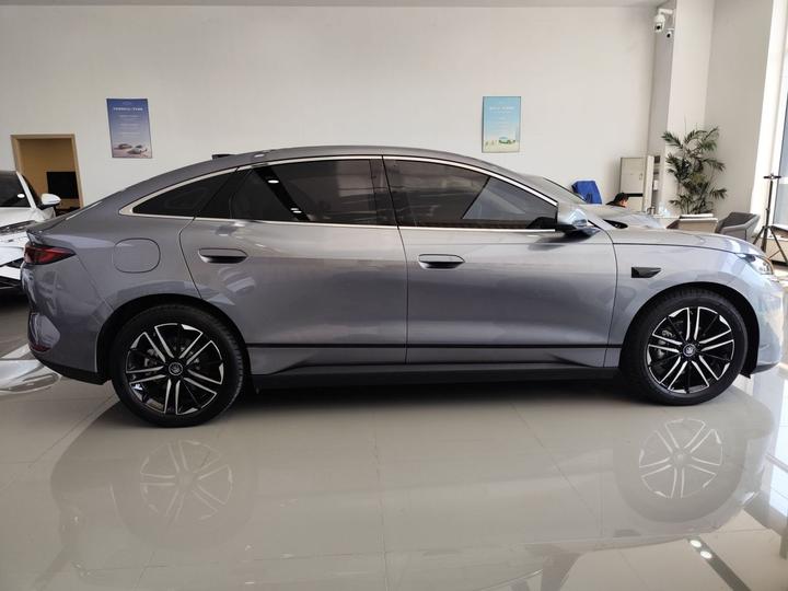 Qin L 2025 EV 545KM Excellence photo 5