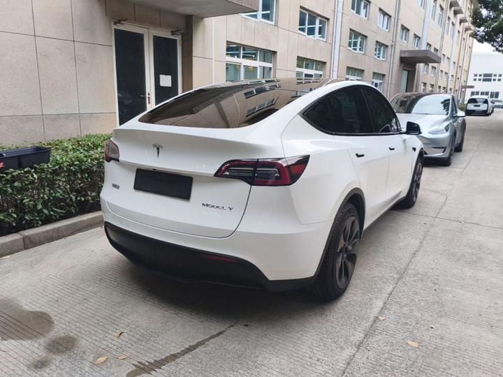 Model Y 2022 Facelift Long Range AWD photo 4