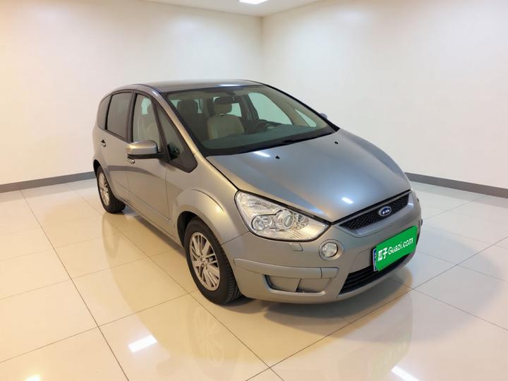 2008 2.3L 7-Seater Luxury photo 3