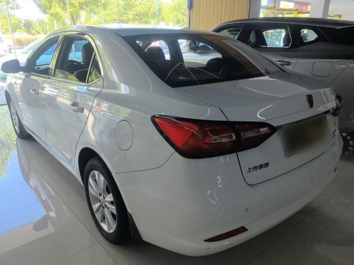 360 2018 PLUS 1.5L MT Exclusive photo 4