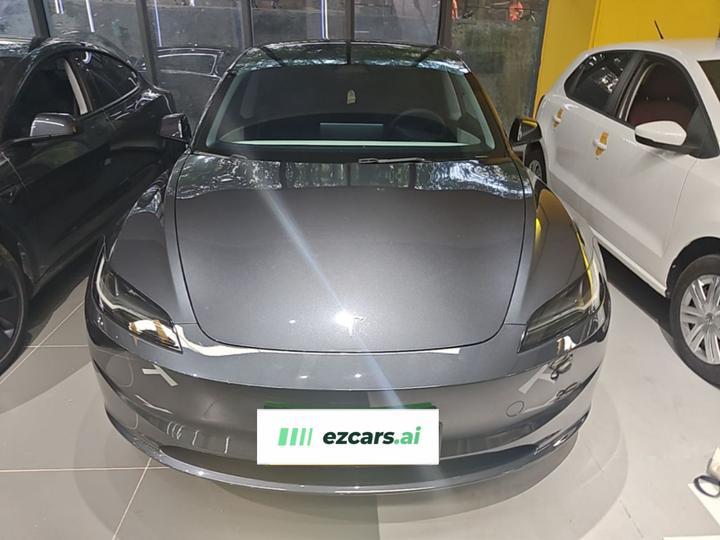 Model 3 2023 RWD photo 2