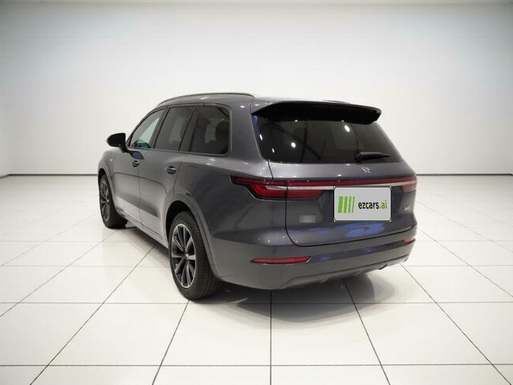 Li Auto ONE 2021 EREV 6-Seater photo 4