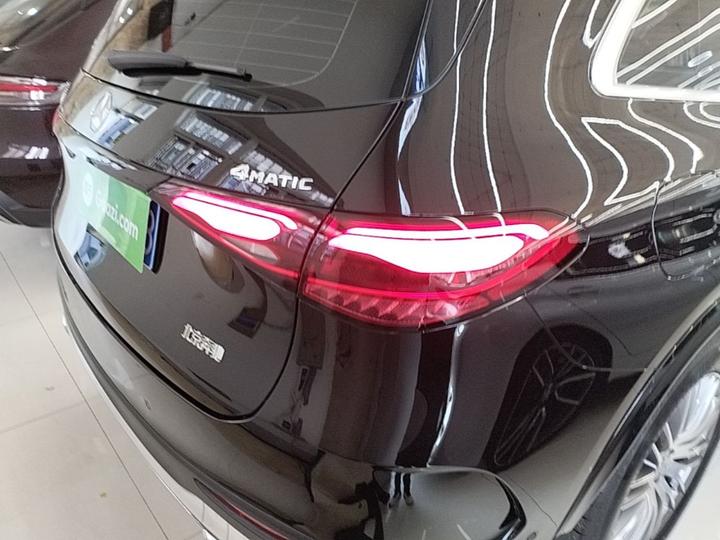 GLC 2025 GLC 300 L 4MATIC Dynamic 5-Seater photo 7