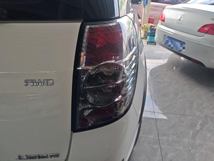 2014 2.4L AWD Flagship 7-Seater photo 7