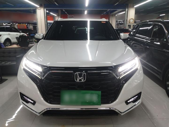 UR-V 2020 370TURBO RWD photo 2