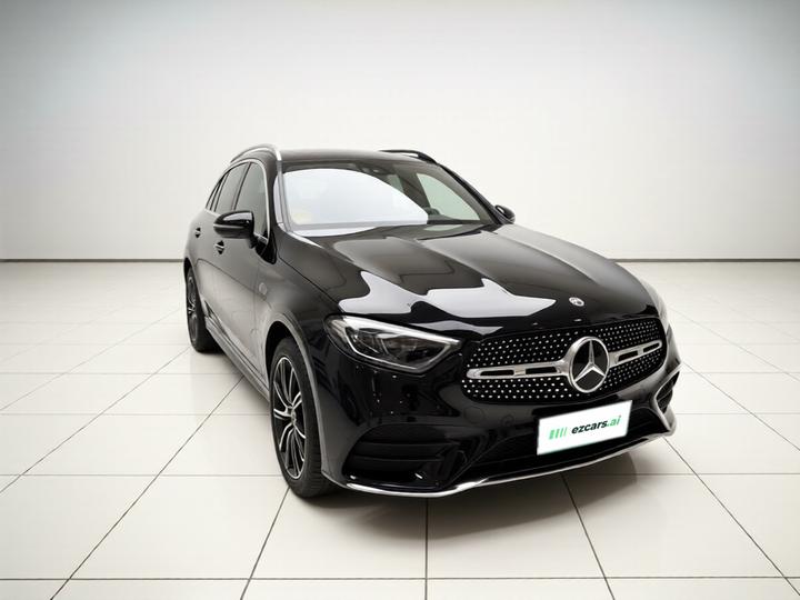 GLC 2025 GLC 260 L 4MATIC Luxury photo 3