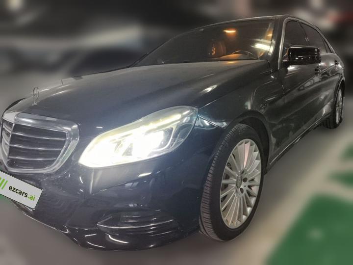 E-Class 2015 E 260 L Luxury