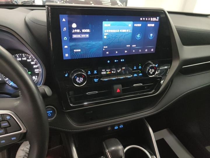 Highlander 2022 Hybrid 2.5L AWD Premium 7-Seater photo 8
