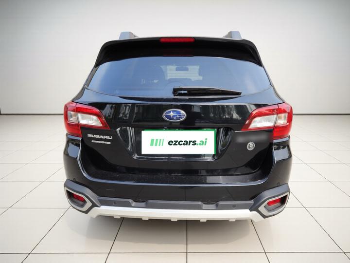 2015 2.5i Luxury photo 5