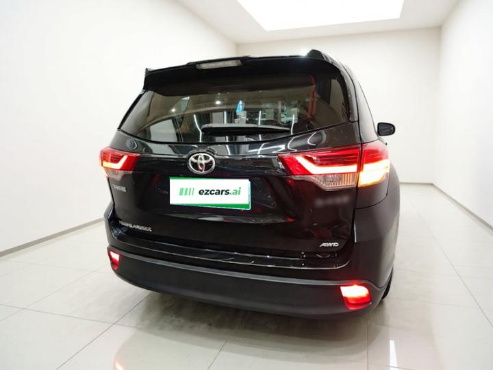 Highlander 2018 2.0T AWD Elite 7-Seater China VI photo 5