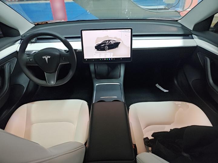 Model 3 2022 RWD photo 5