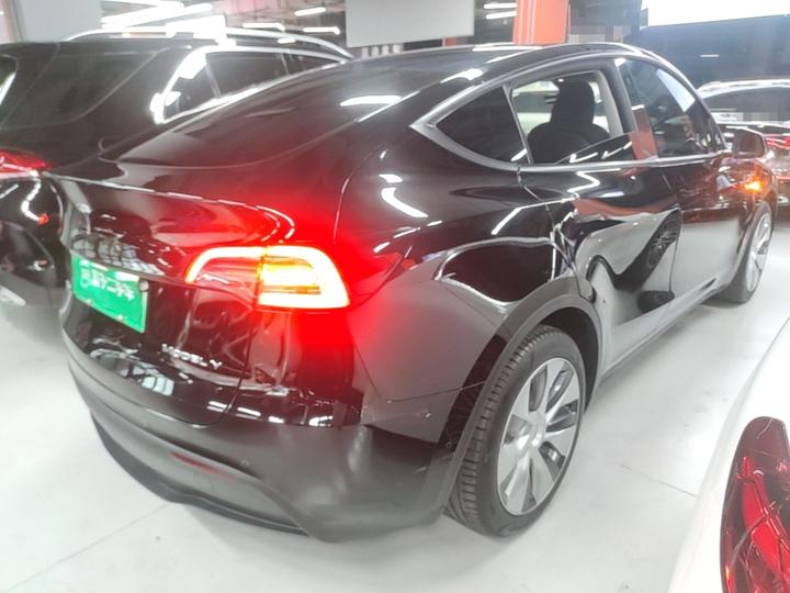 Model Y 2022 RWD photo 4