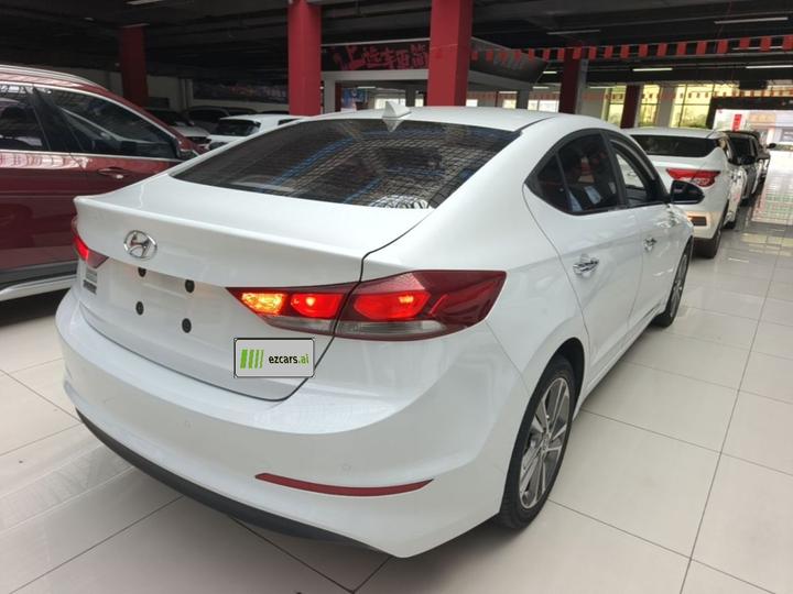 Elantra 2016 1.6L AT Smart Elite photo 4