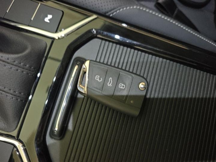 Passat 2025 380TSI photo 8