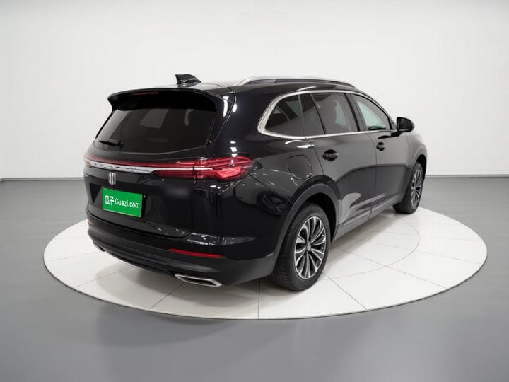 2024 Envision Plus 28T RWD Exclusive photo 6
