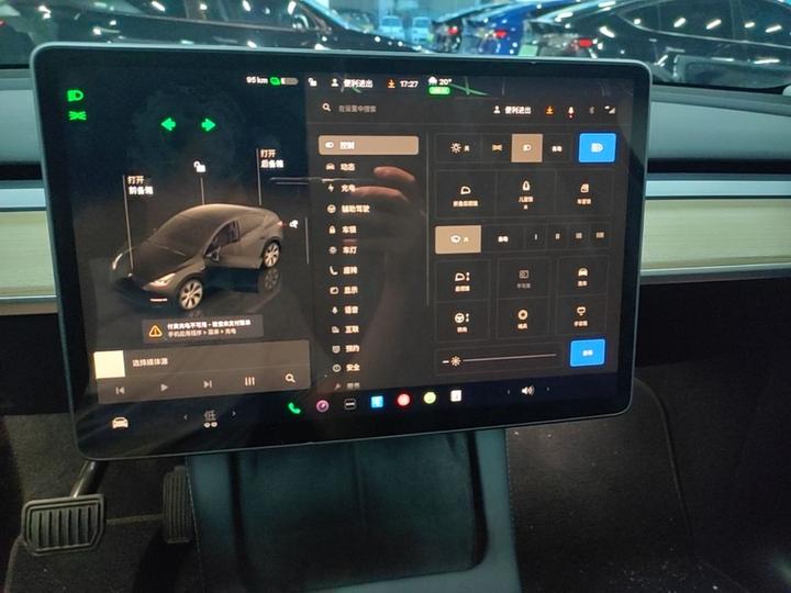 Model Y 2022 Facelift RWD photo 8