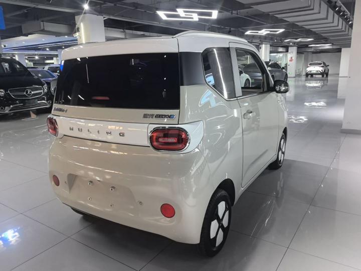 Hongguang MINIEV 2024 3rd Gen 215km Advanced photo 6
