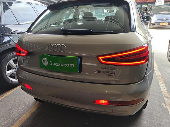 Q3 2015 35 TFSI quattro Tech photo 3
