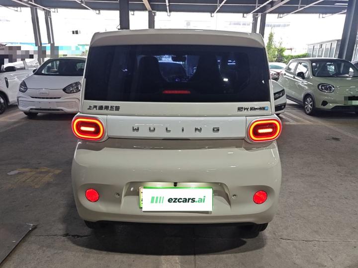 Hongguang MINIEV 2024 3rd Gen 215km photo 5