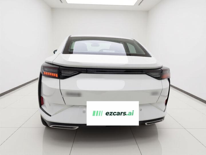 Yixuan 2026 1.5L AT Luxury photo 3