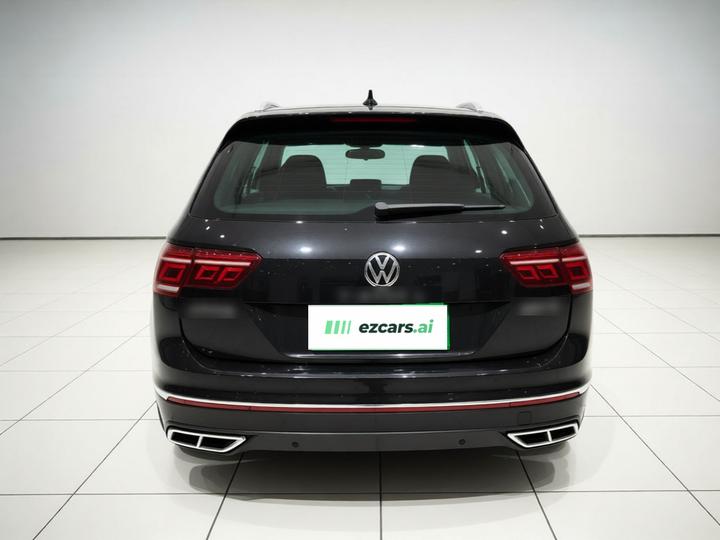 Tiguan L 2022 330TSI AT RWD R-Line photo 5