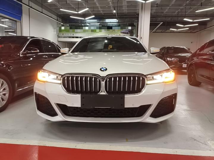 5 Series 2022 Facelift 530Li Leading M Sport Package photo 2