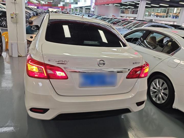 Sylphy 2019 Classic 1.6XL CVT Luxury photo 5